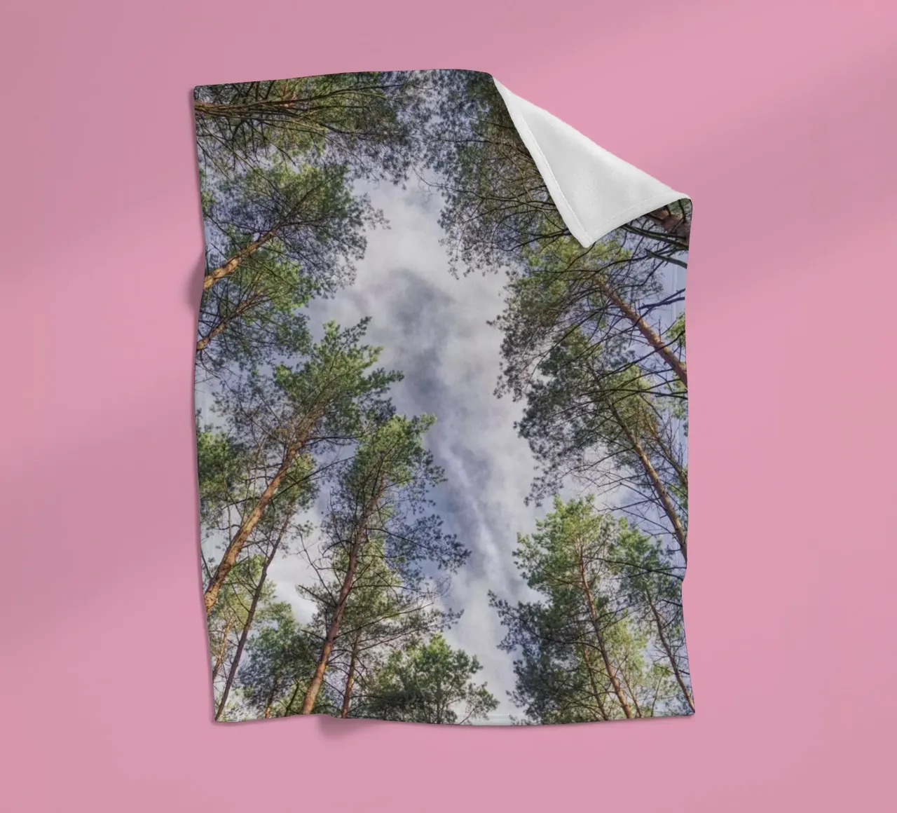 A Walk In The Forest coperta in pile da Nur Mut