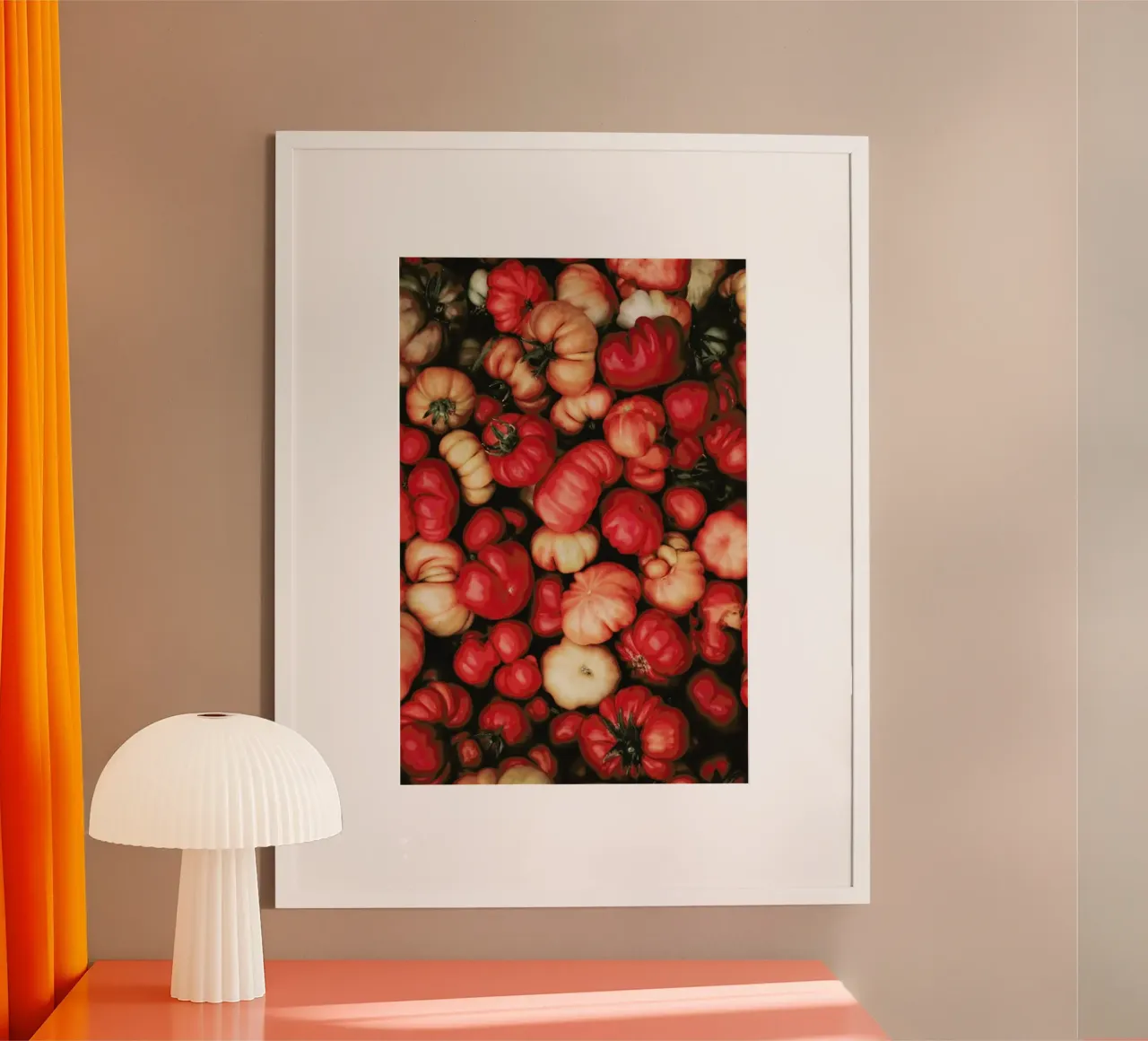 Tomato Rouge poster con telaio in alluminio da Ingrid Beddoes