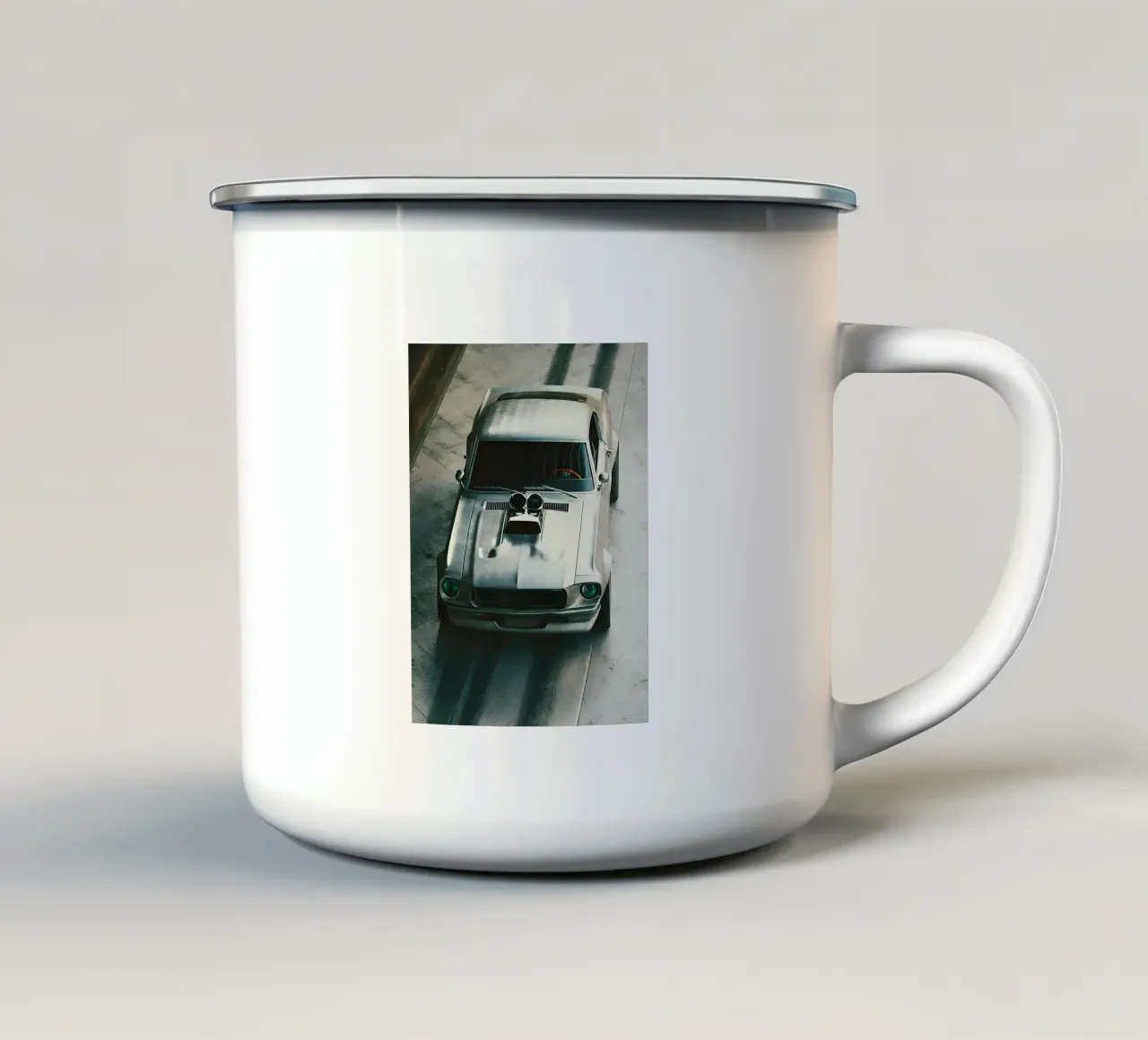Auto da corsa grigia tazza in smalto da CAR EDITION