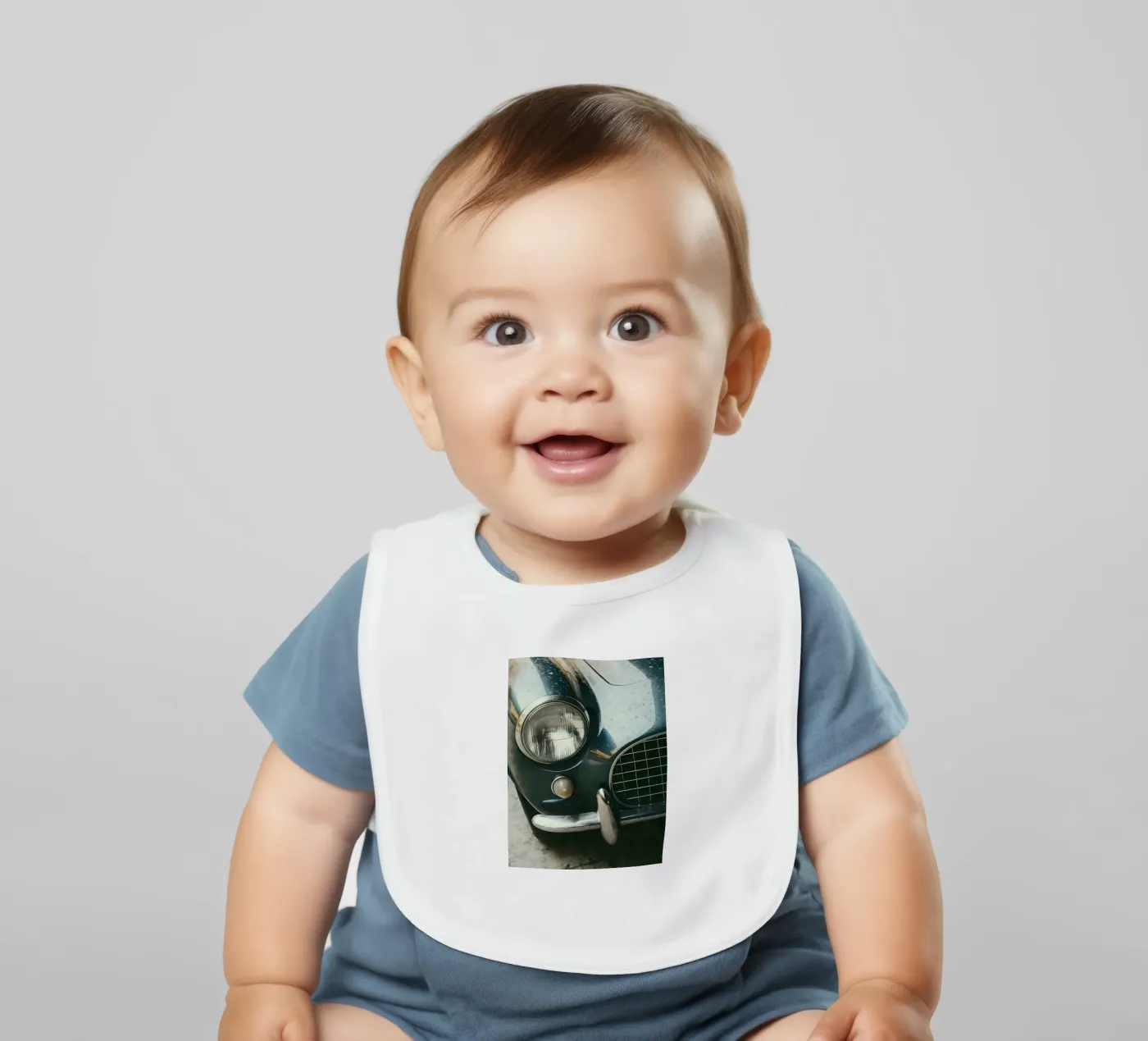 Oldtimer Details Babylätzchen von CAR EDITION