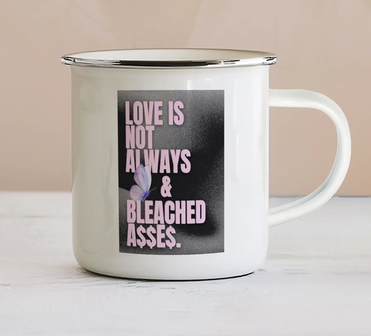 love tazza in smalto da Ambition Wall