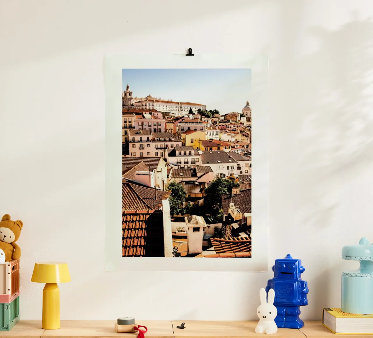 Lisbon poster con telaio in plastica da METROPOLIS