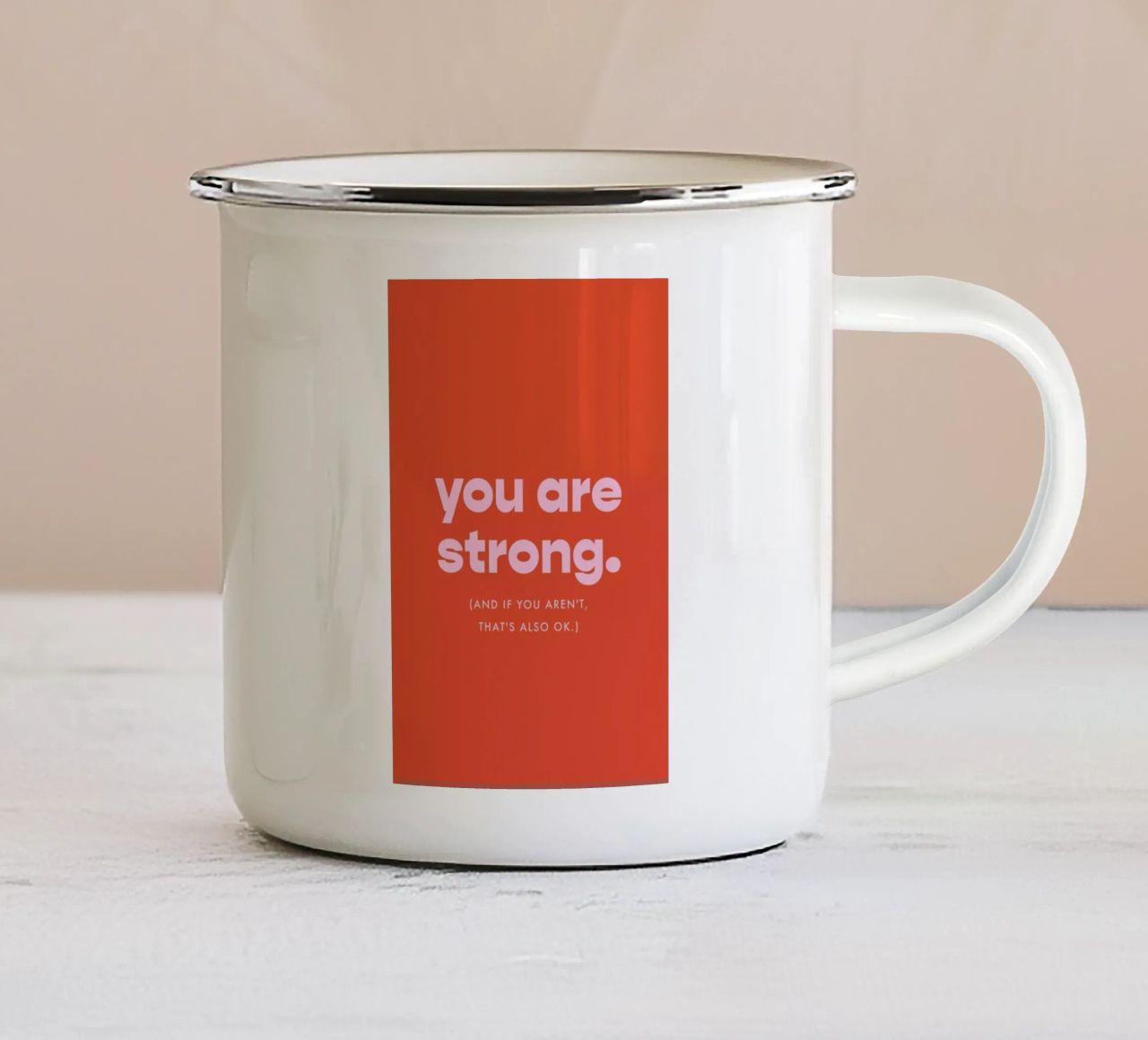 Strength tazza in smalto da vonkopfbisfuss x JUNIQE