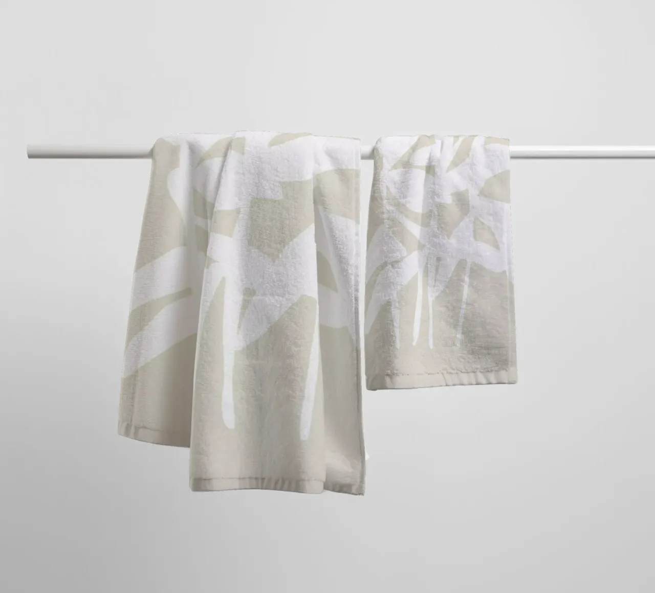 Lazy Calm Handtuch von Tanja Schaub