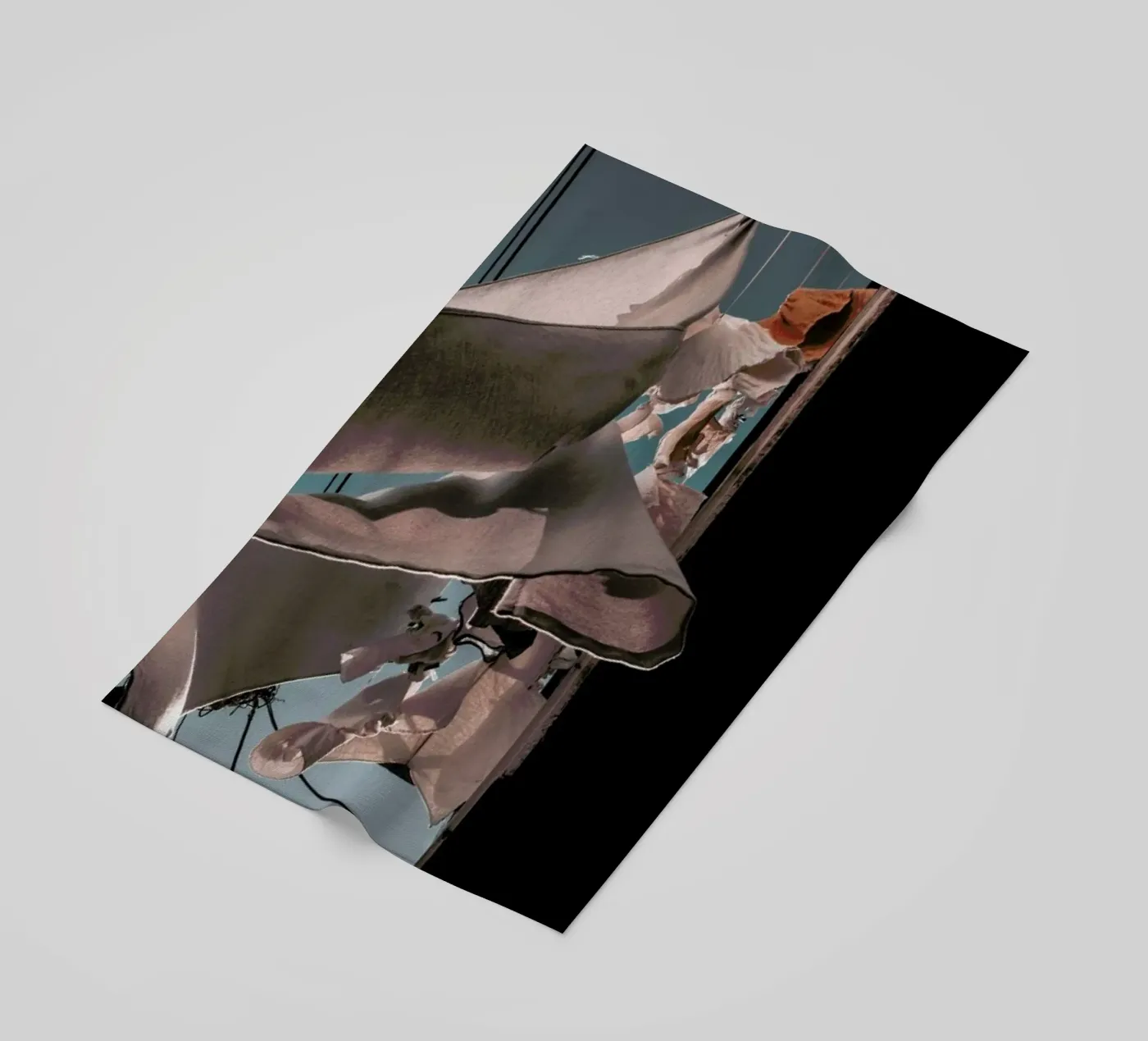 Drying Clothes telo mare da Sebastian Hilgetag