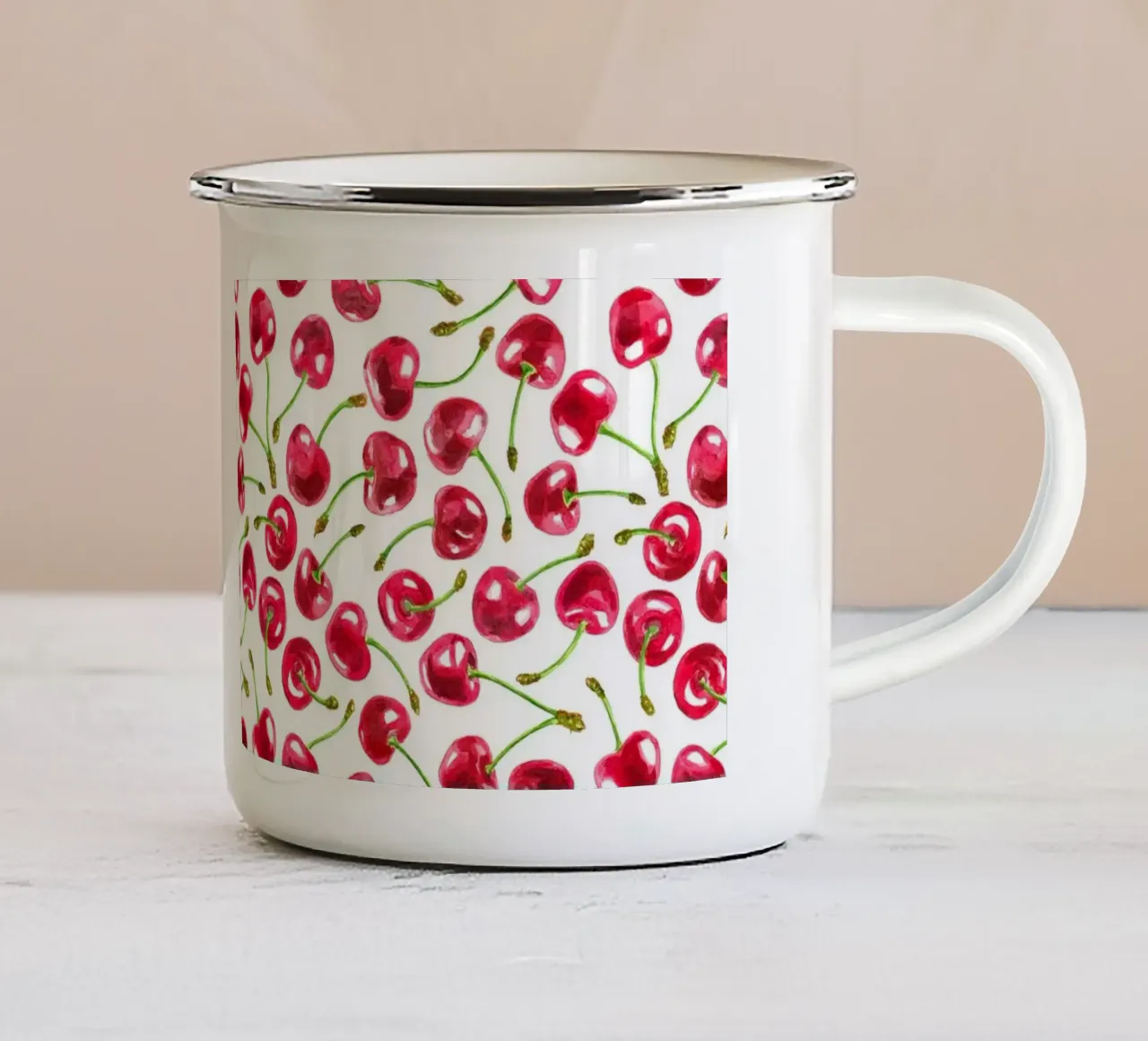 Disegno di ciliegie acquerellate tazza in smalto da Painted Nature