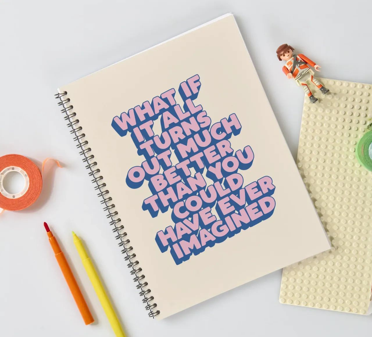 Wat als het allemaal veel beter gaat Uplifting Typografie notitieboek met spiraal van THE MOTIVATED TYPE