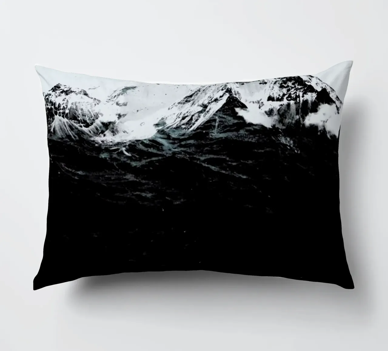 Those Waves Were Like Mountains cuscino da Róbert Farkas