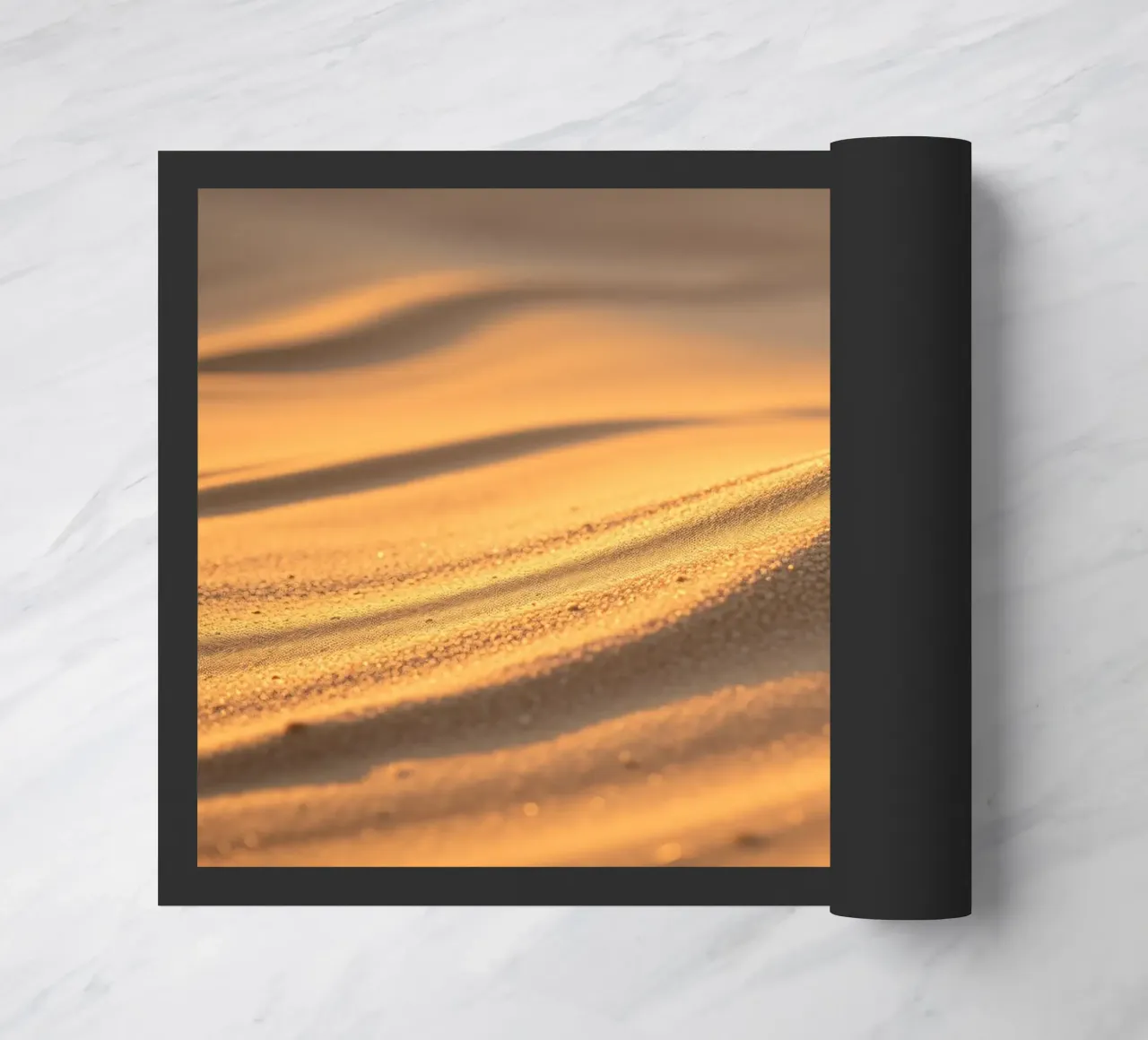 Un design straordinario di texture sabbiose che riflettono la luce del sole zerbino da DesignDoodle