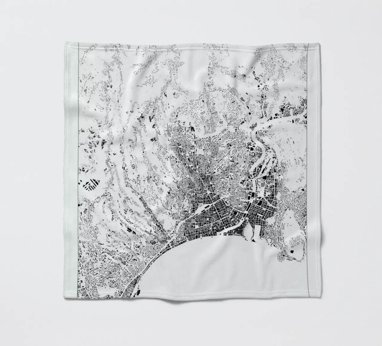 Nice coperta in pile da The Cartography Collection