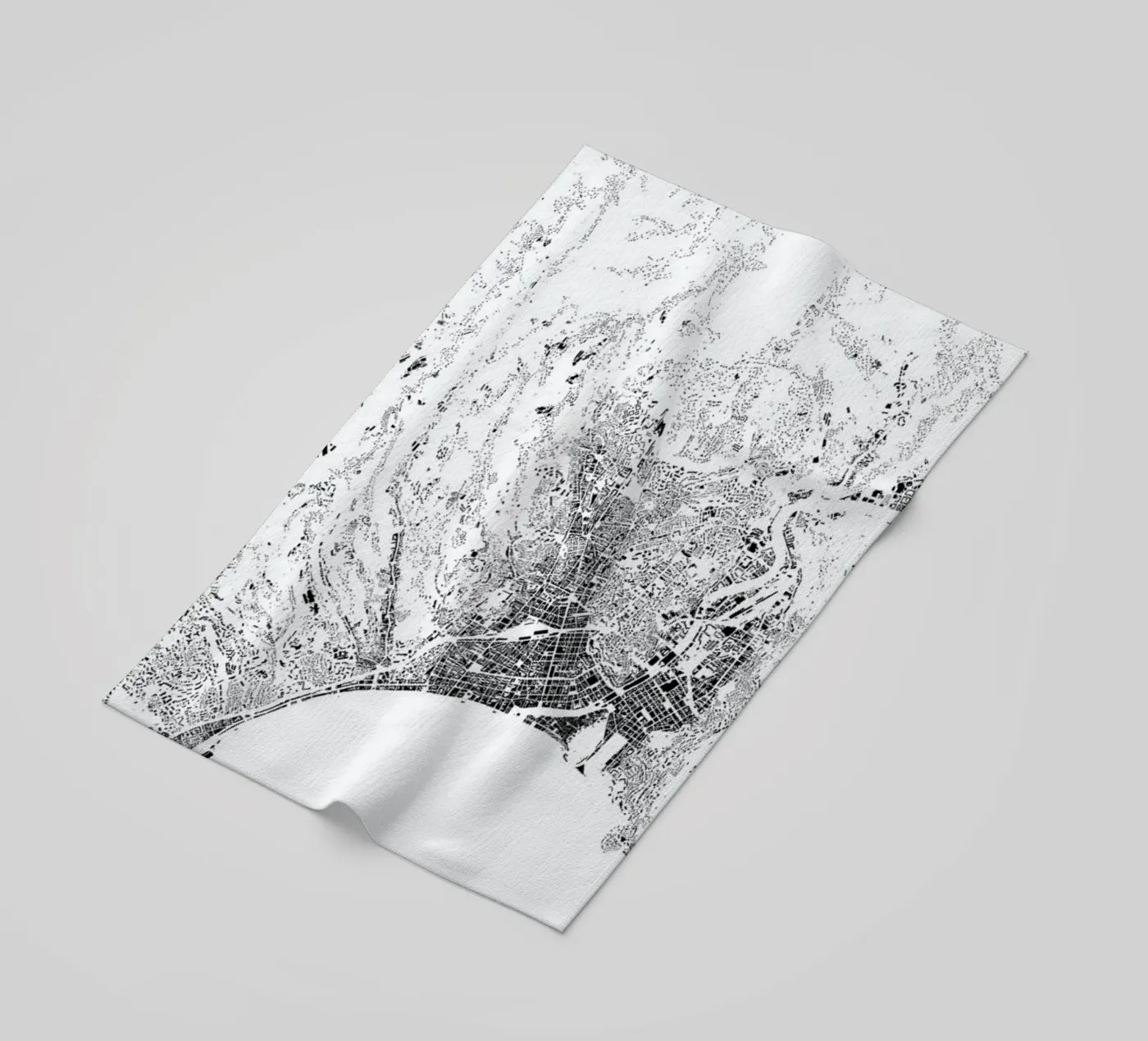 Nice Strandtuch von The Cartography Collection