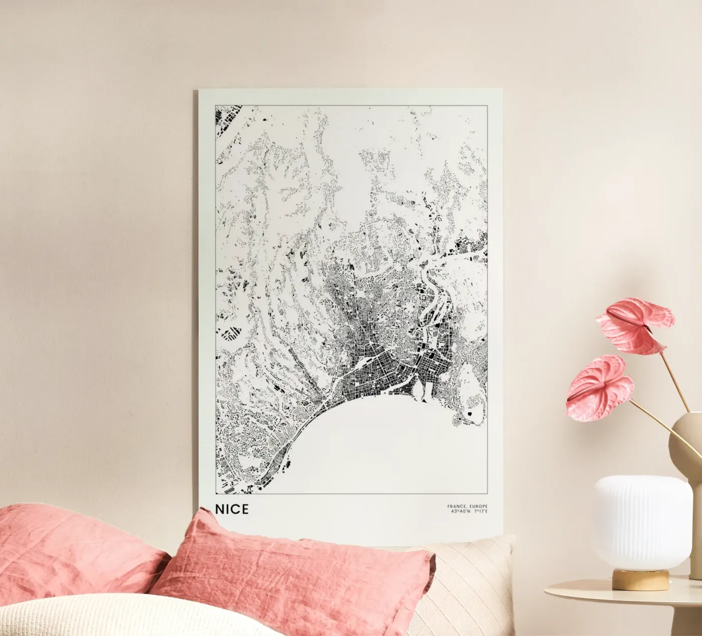 Nice acryl van The Cartography Collection