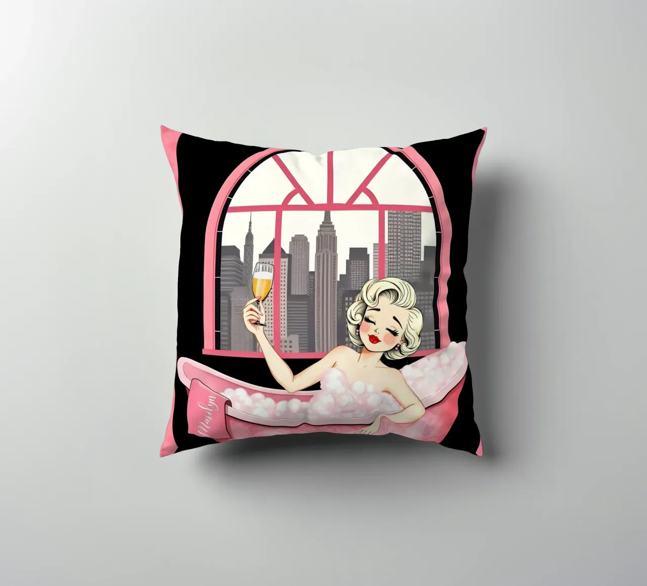 Marilyn Monroe in bagno cuscino da COLLEEN CRAFTS