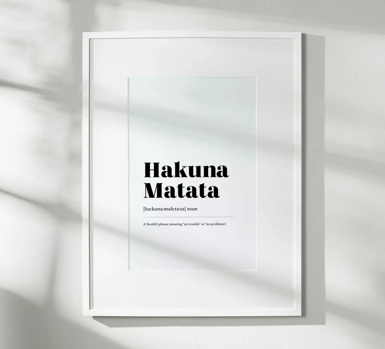 Hakuna Matata poster con telaio in legno da daylight design studio