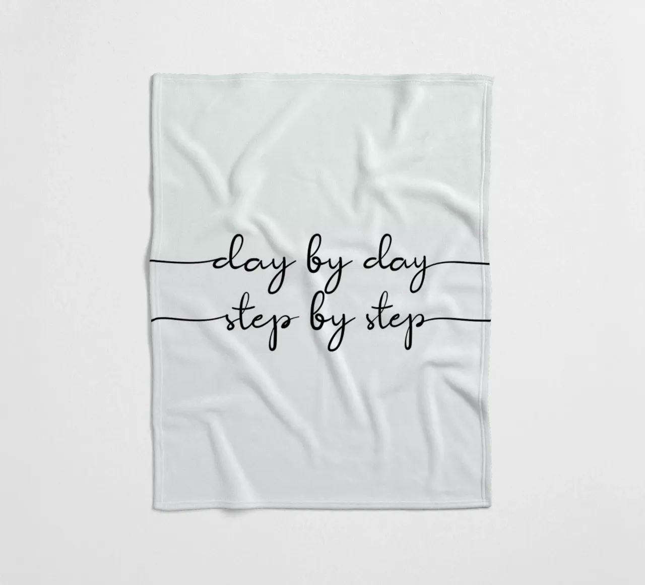 Day by Day coperta in pile da typed
