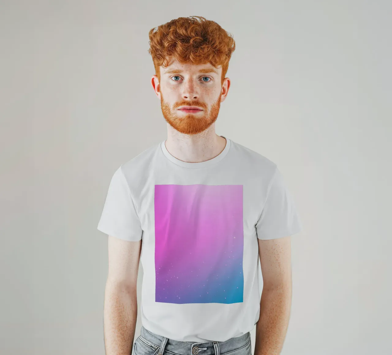 sfondo con colori sfumati ed elementi scintillanti t-shirt da DesignDoodle