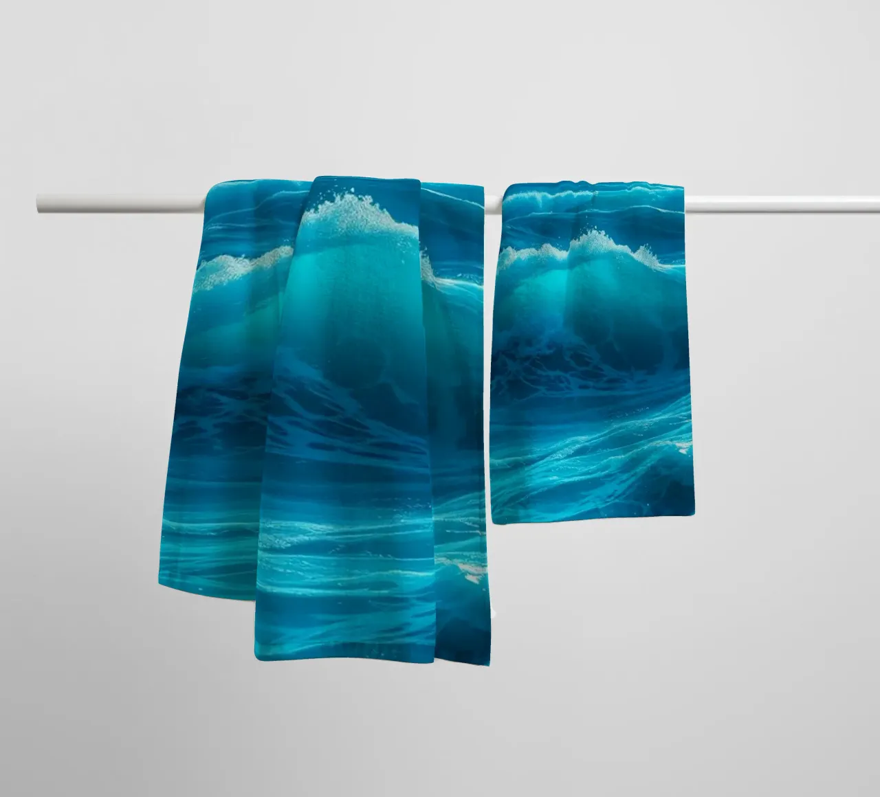 l'océan au clair de lune reflétant des vagues bleues sereines sous une nuit serviette de bain de DesignDoodle