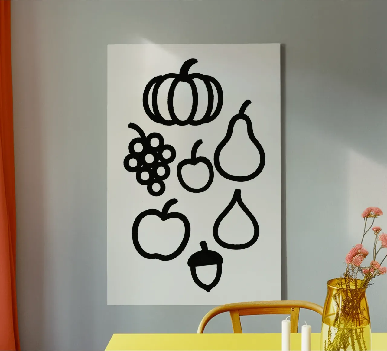 Frutti d'autunno dipinti a pennello in bianco e nero tela con Cornice a cassetta da Katja Stehle Design