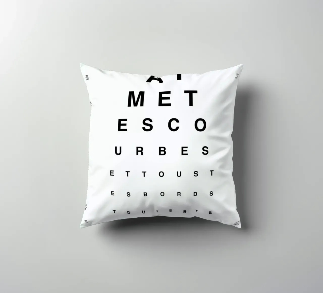 Eye Chart Je t'aime cuscino da daylight design studio
