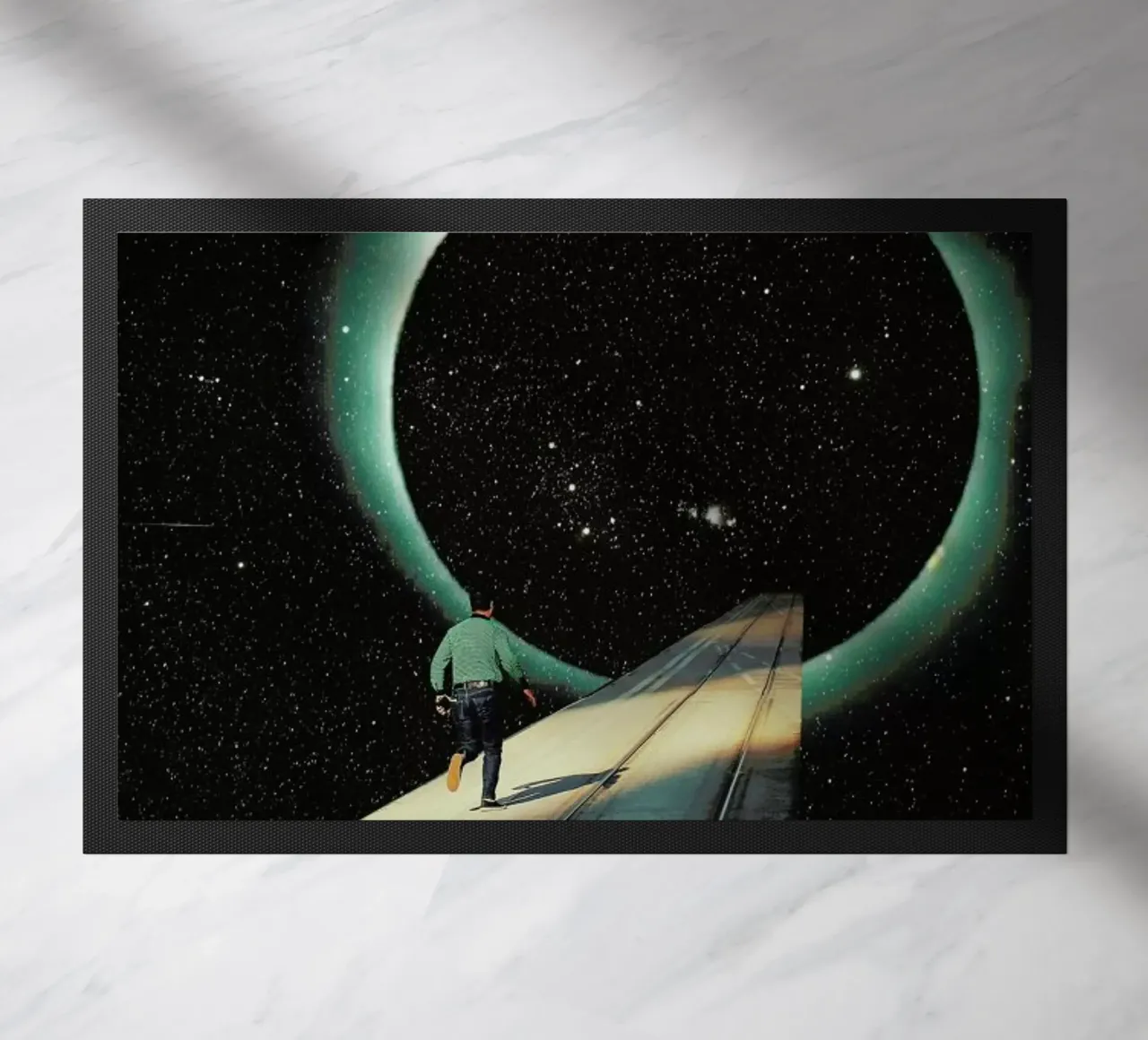 Escaping into the Void Fußmatte von Frank Moth