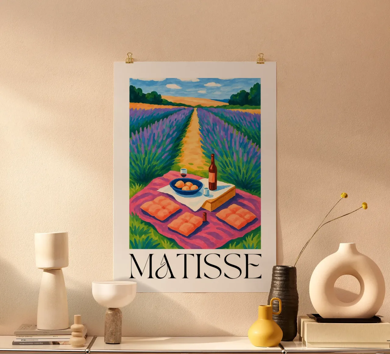 Picnic nella lavanda poster con telaio in alluminio da typealive