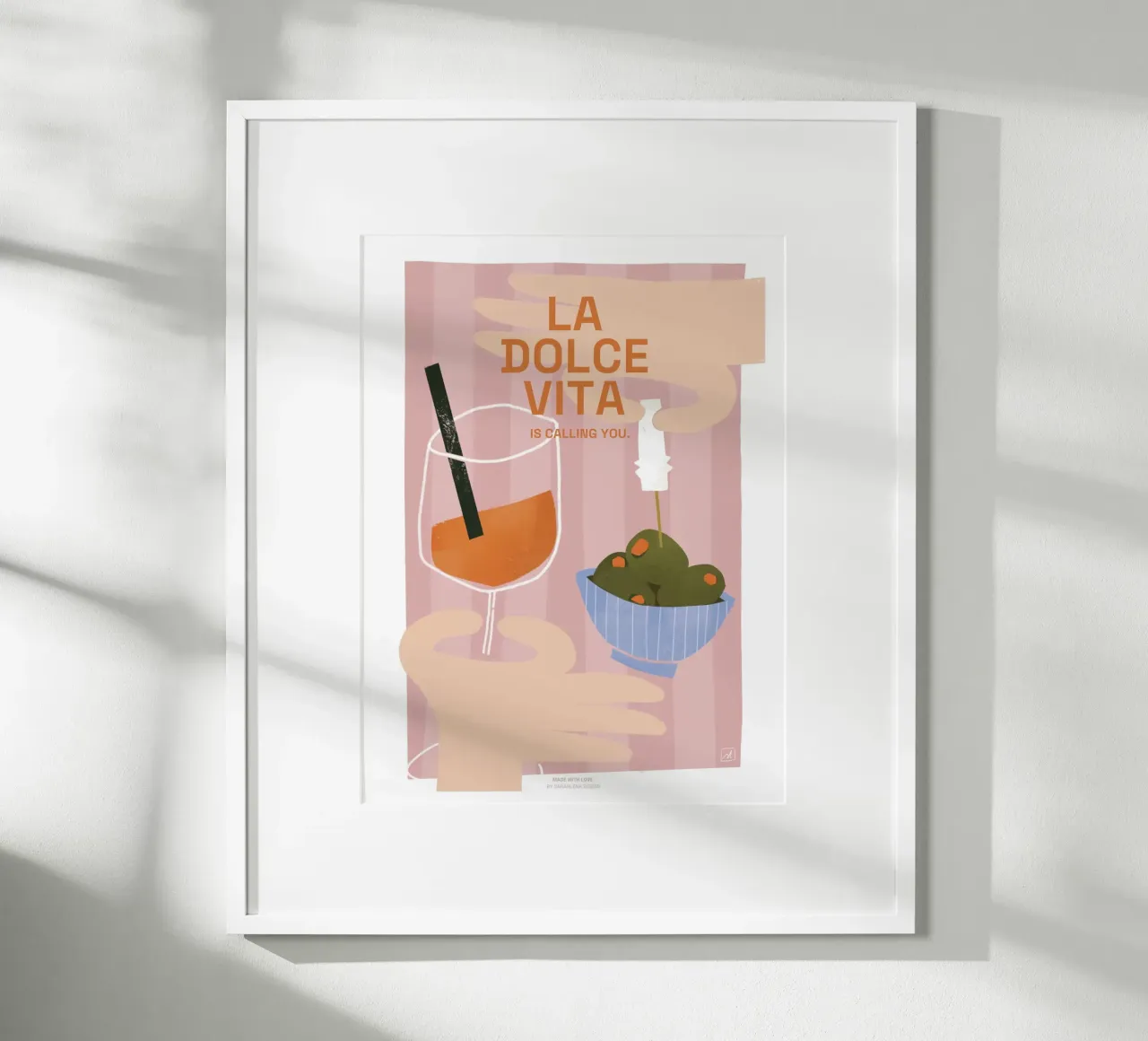 APEROL SPRITZ, OLIVES AND LA DOLCE VITA poster con telaio in plastica da sarahlenadesign