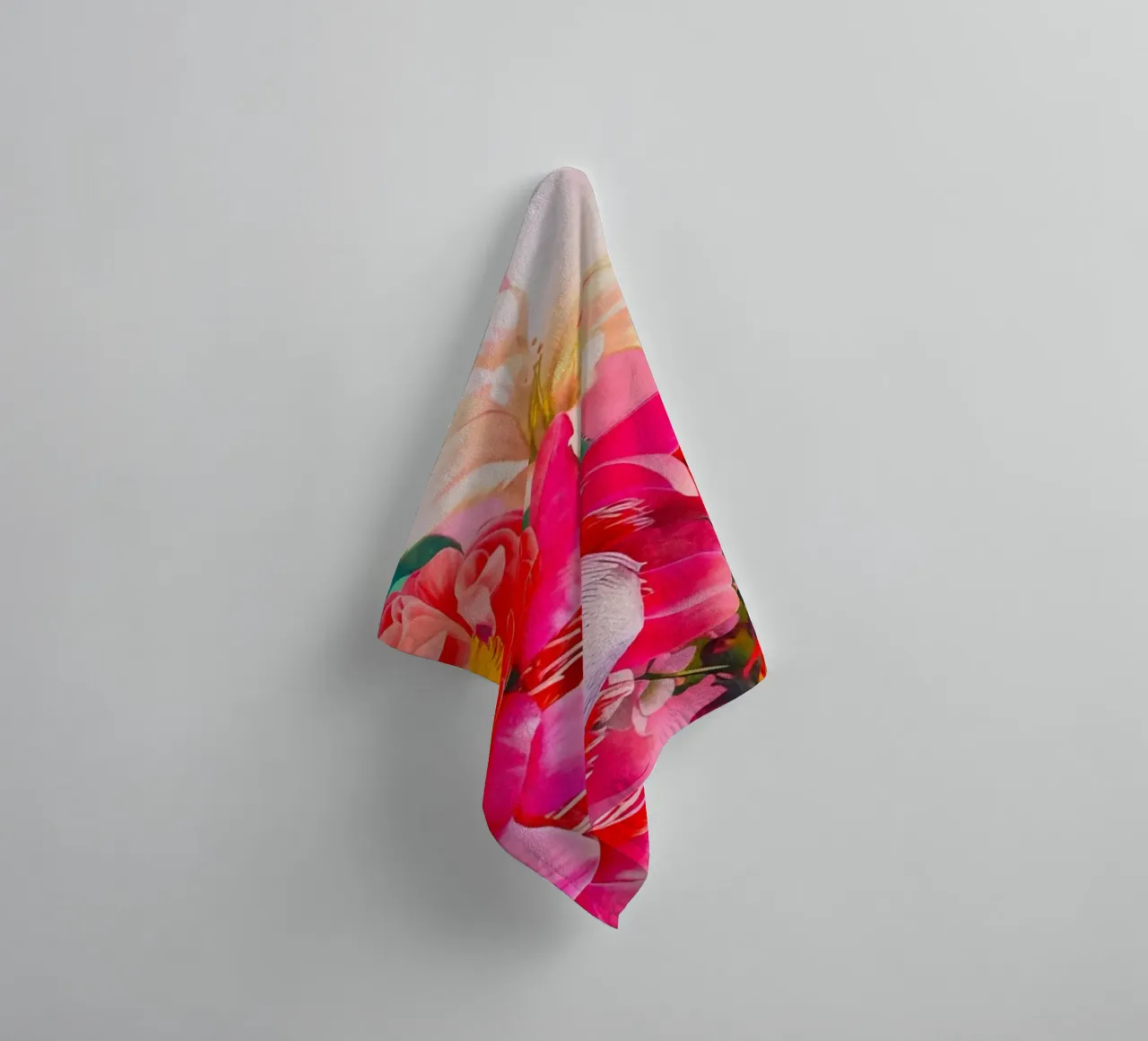 Groovy Flowers Retro Bouquet towel by Andrea Haase Floral Passion