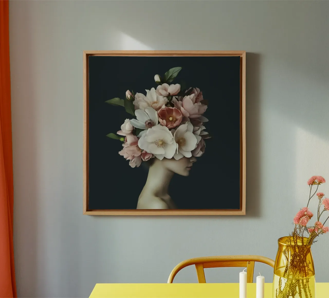 Elegantes Porträt einer ätherischen Blüte Leinwand mit Schattenfugenrahmen von Andrea Haase Floral Passion
