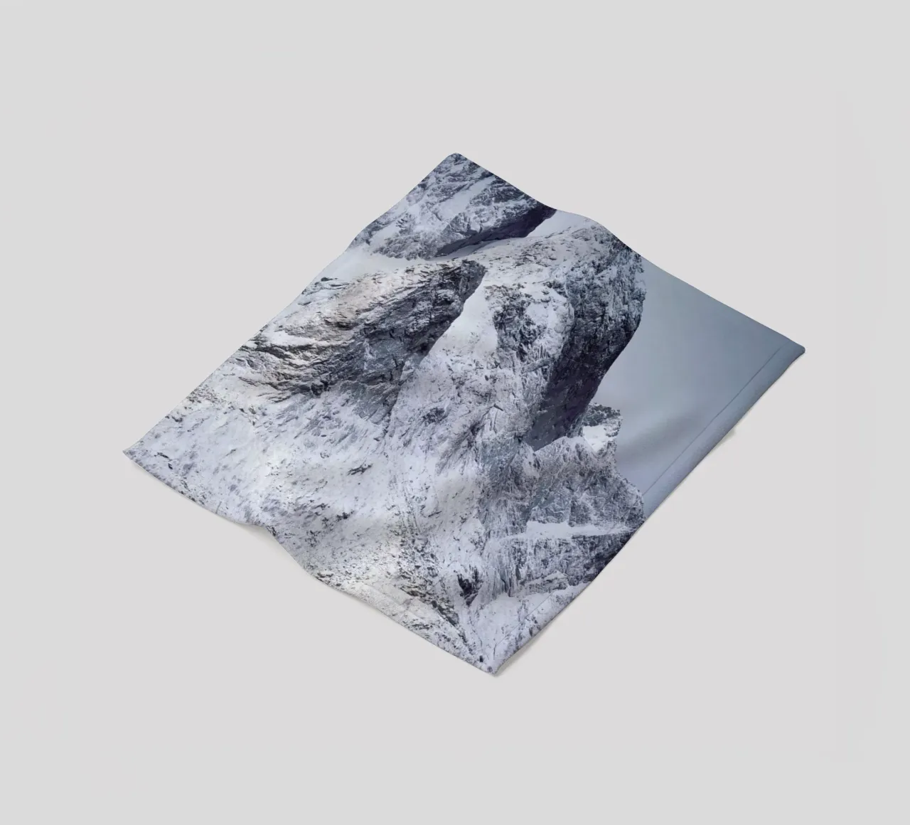 Snow-Capped Peaks by Massimo Zappula coperta in pile da EyeEm Mobile GmbH