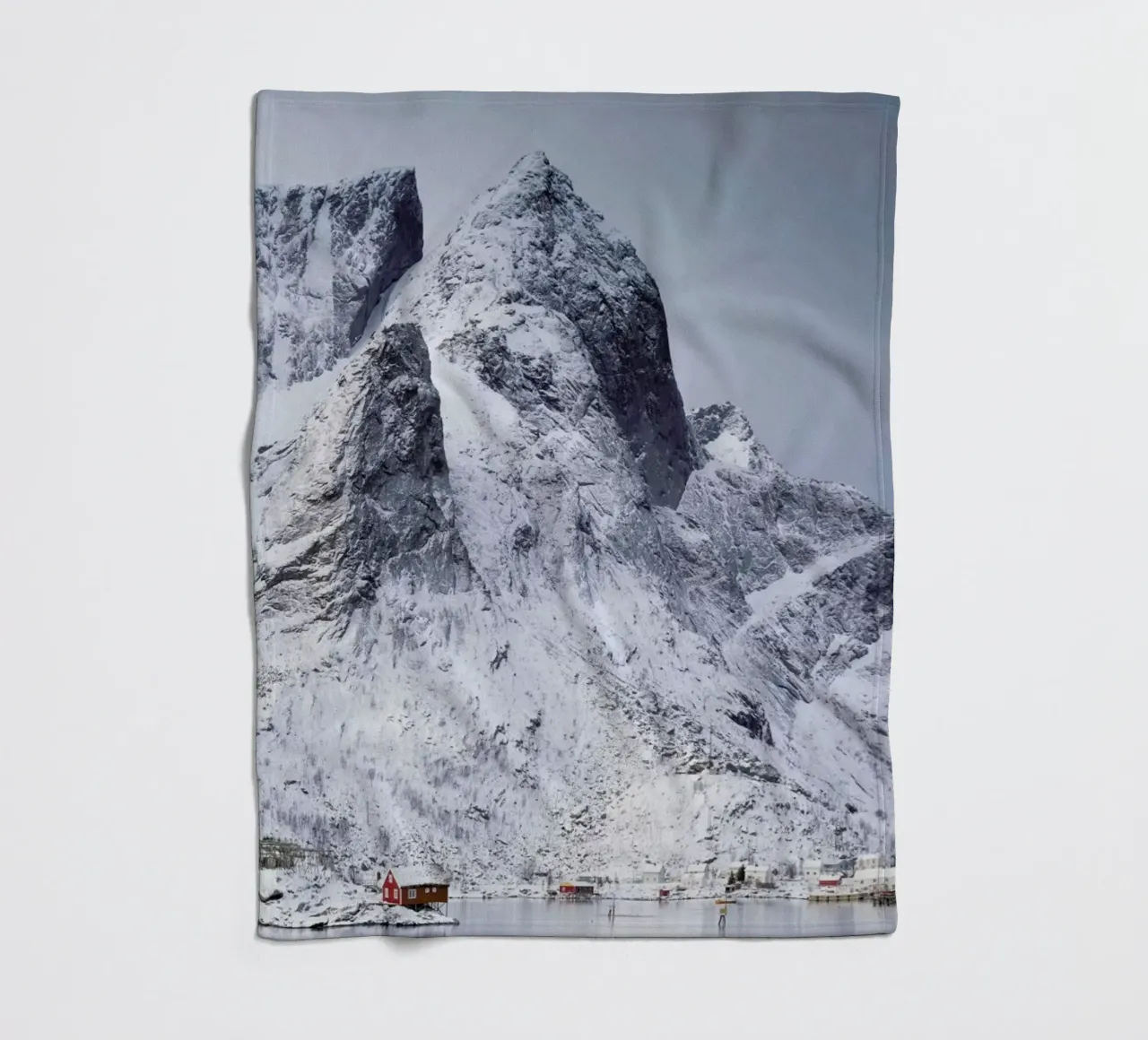 Snow-Capped Peaks by Massimo Zappula coperta in pile da EyeEm Mobile GmbH