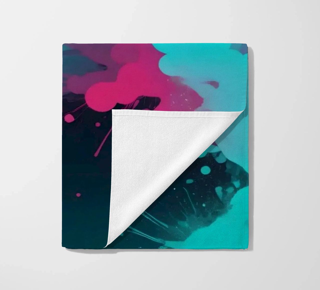 design astratto con colori vivaci e forme fluide telo mare da DesignDoodle