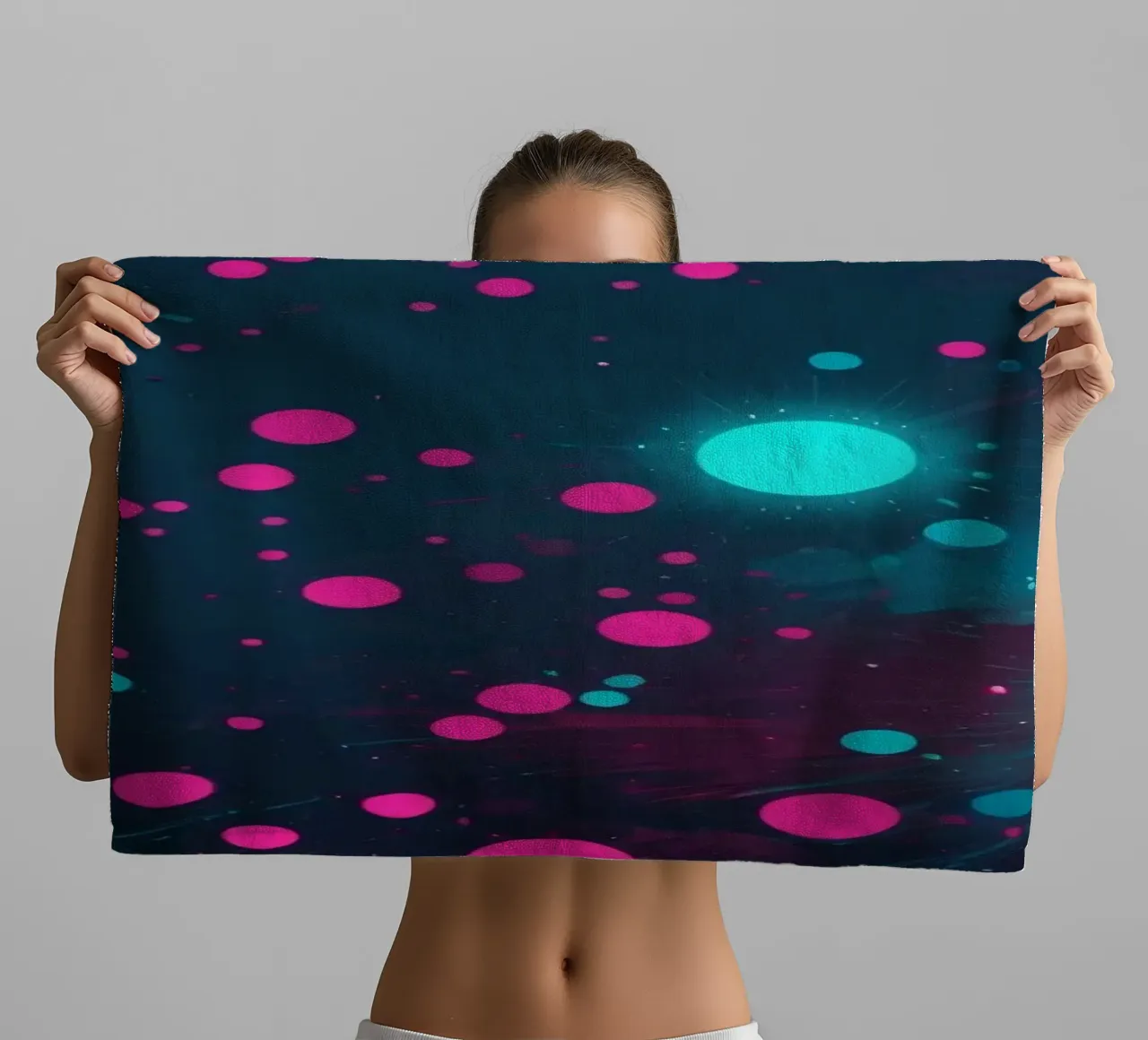 Lebendiges abstraktes Design mit dynamischen Kreisen und Radianten Handtuch von DesignDoodle