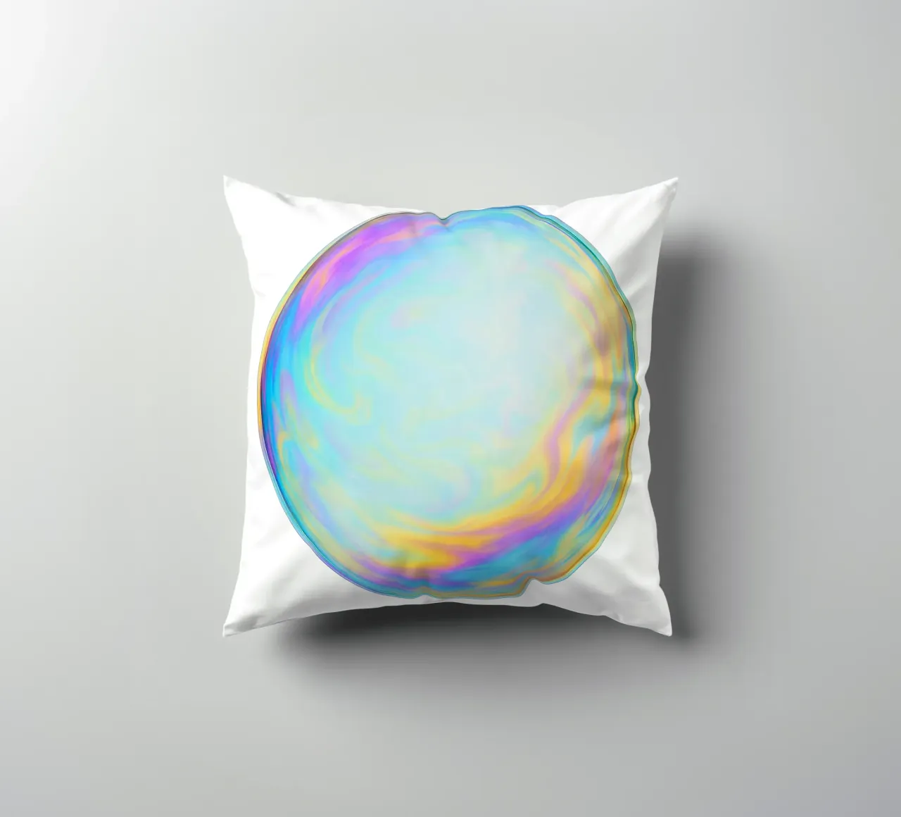 Bolla di sapone colorata e iridescente cuscino da Katja Stehle Design