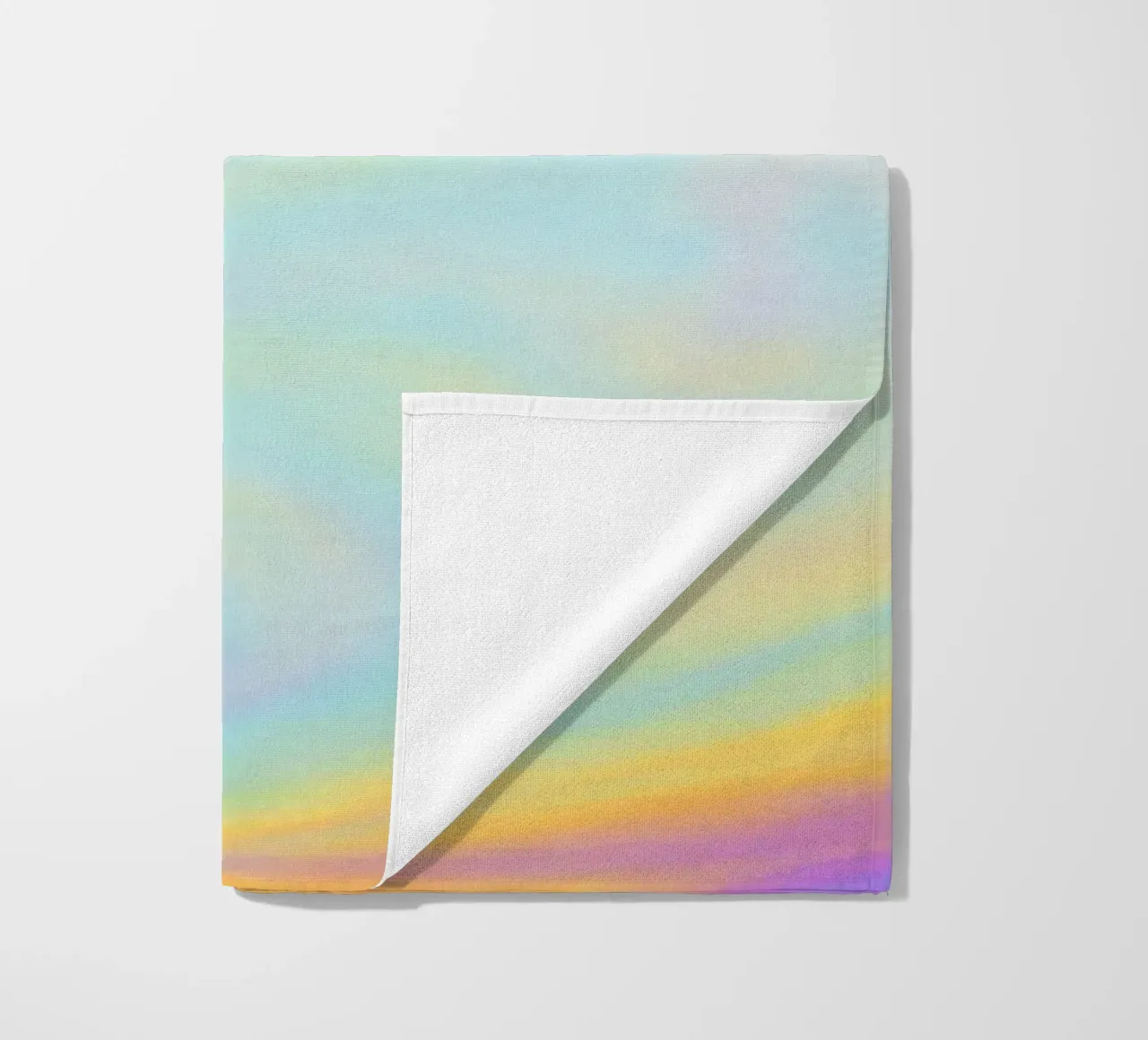 Bolla di sapone colorata e iridescente telo mare da Katja Stehle Design