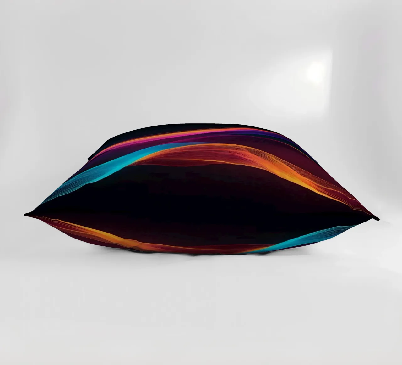 Vagues de couleurs abstraites et vibrantes créant un visuel dynamique coussin de DesignDoodle