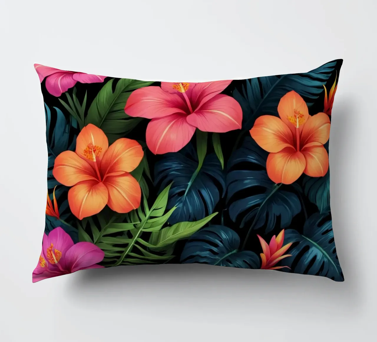 Vibranti fiori tropicali si combinano in un'esposizione artistica cuscino da DesignDoodle