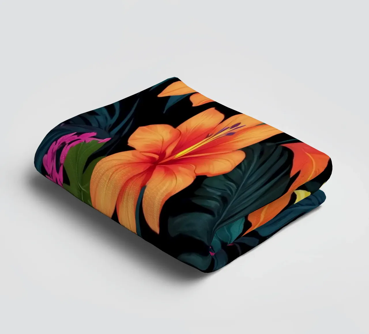 Buntes abstraktes Blumendesign mit lebhaften tropischen Motiven Handtuch von DesignDoodle