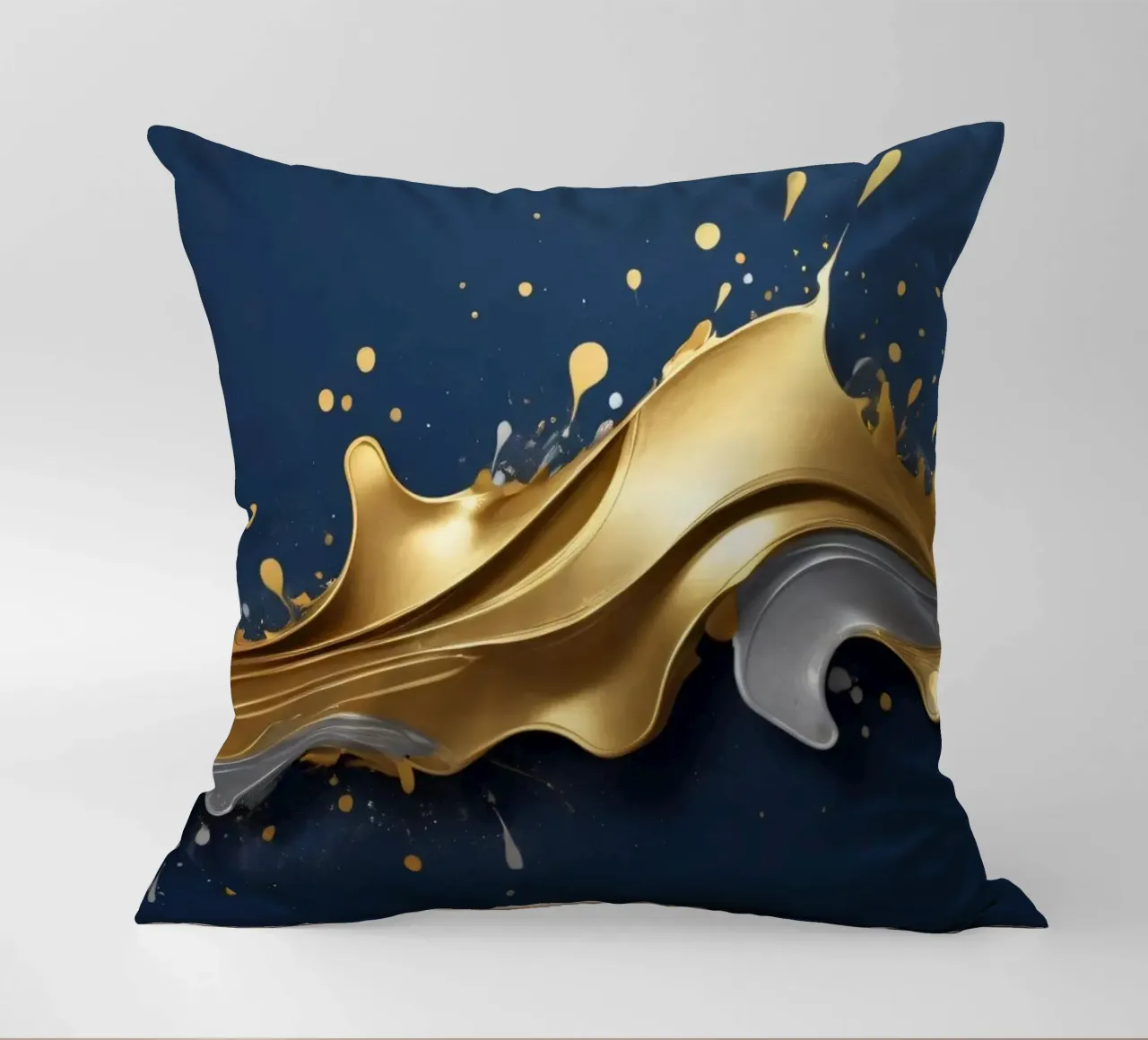 design astratto con onde fluide in oro e argento cuscino da DesignDoodle