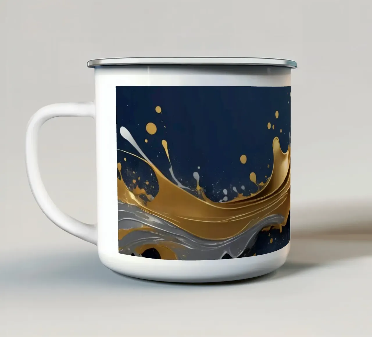 abstract ontwerp met vloeiende gouden en zilveren golven emaille mok van DesignDoodle
