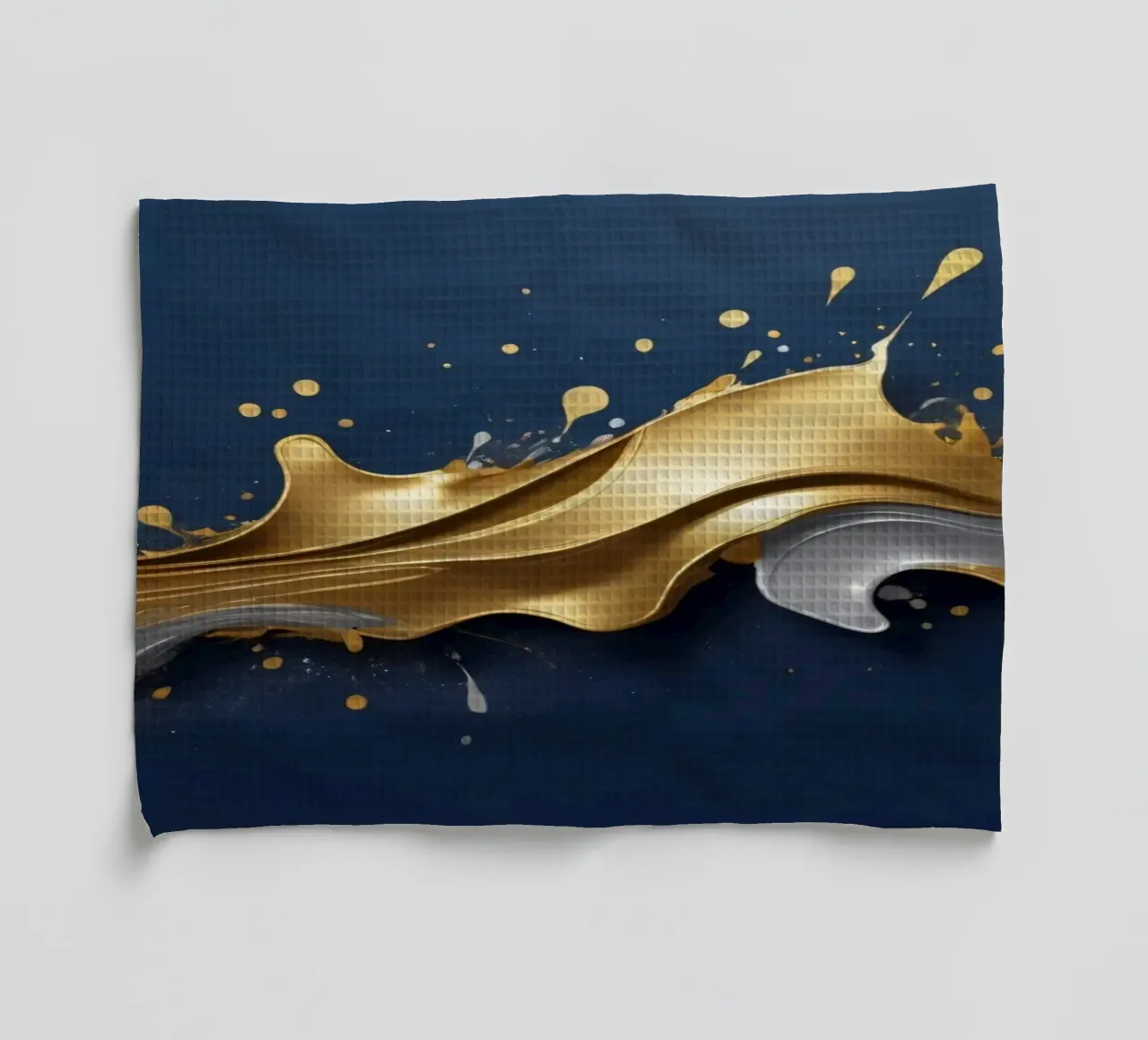 abstraktes Design mit fließenden goldenen und silbernen Wellen Geschirrtuch von DesignDoodle