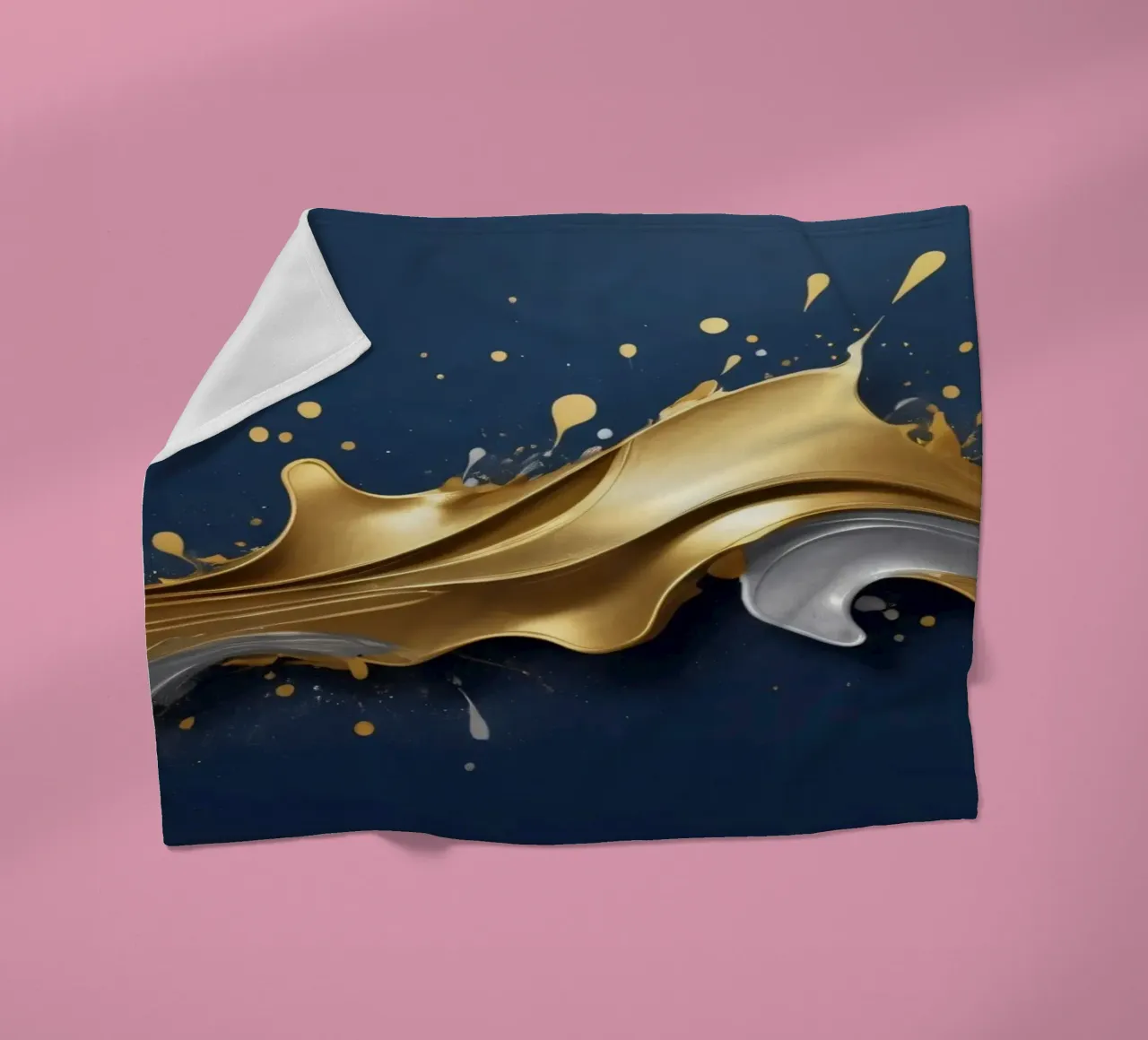 abstraktes Design mit fließenden goldenen und silbernen Wellen Fleecedecke von DesignDoodle