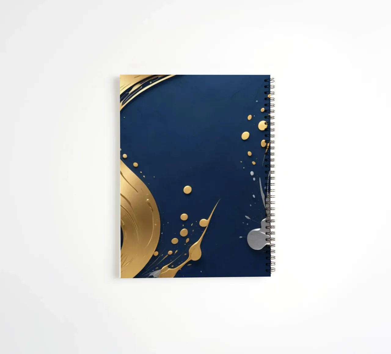 design di sfondo con elementi in oro e argento diario ad anelli da DesignDoodle