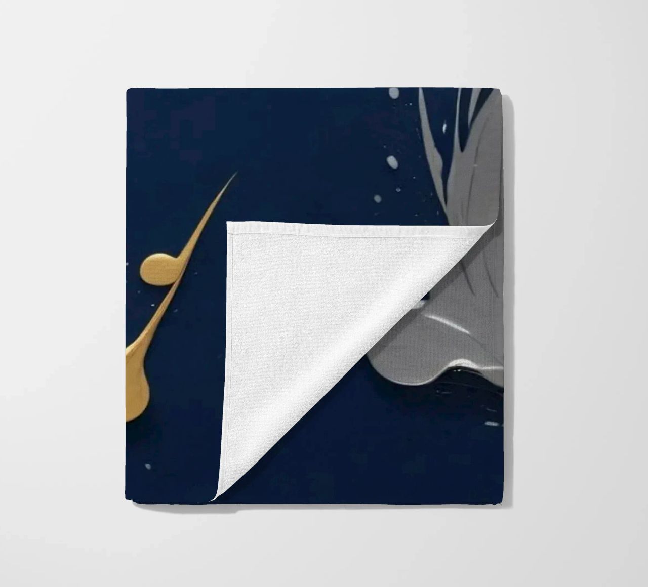 design di sfondo con elementi in oro e argento telo mare da DesignDoodle
