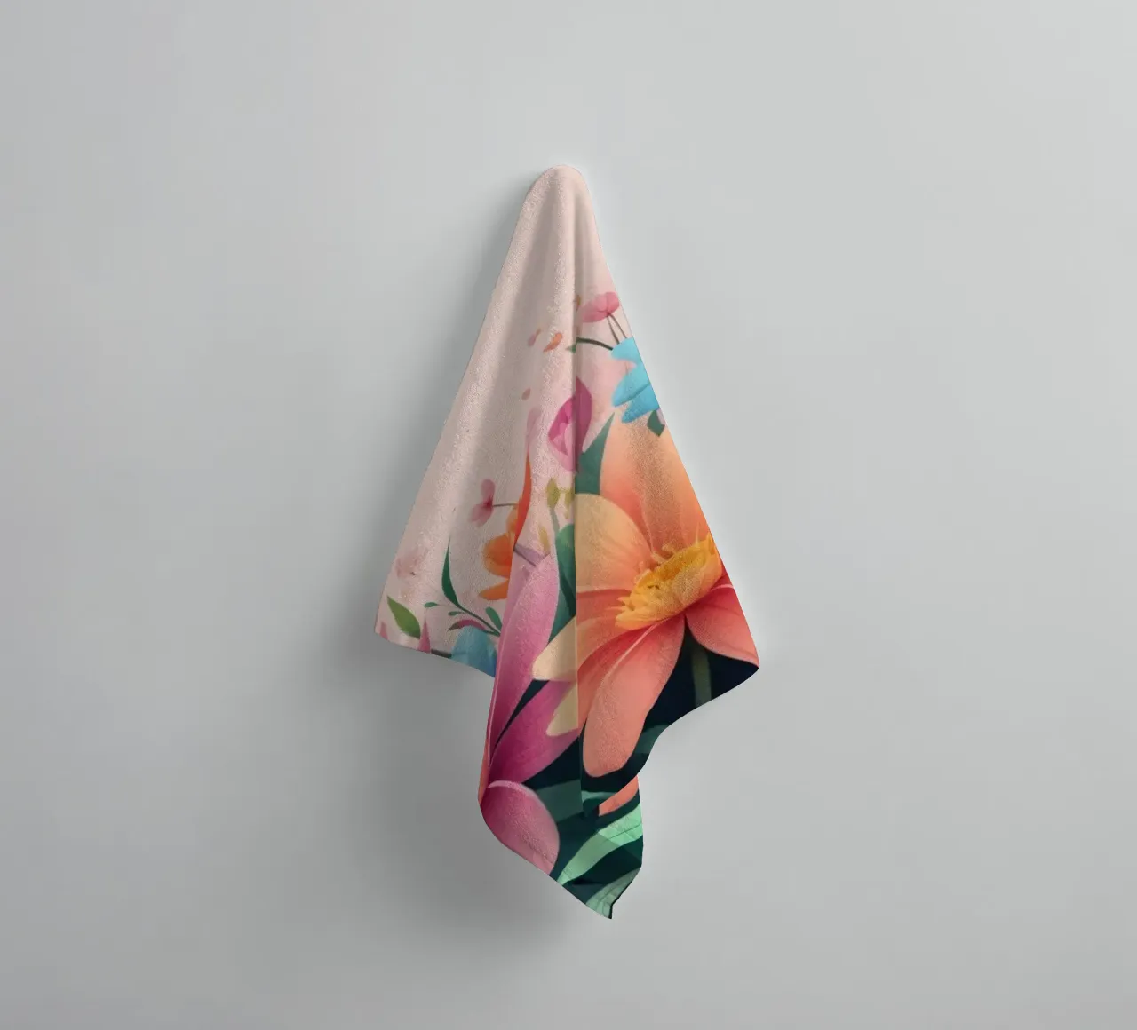 Lebendiges Blumendesign für einen atemberaubenden Blumenhintergrund Handtuch von DesignDoodle