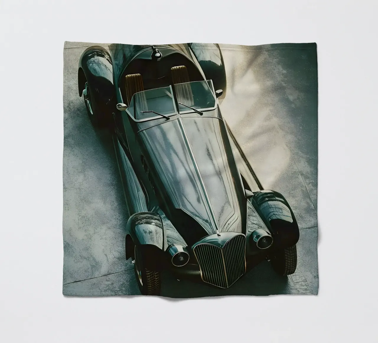 Auto d'epoca coperta in pile da CAR EDITION