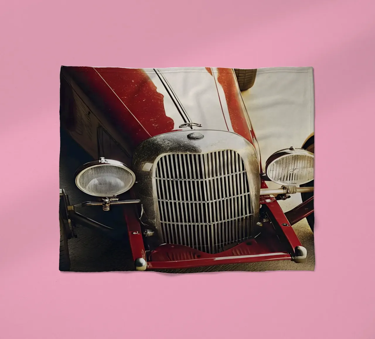 Auto d'epoca coperta in pile da CAR EDITION