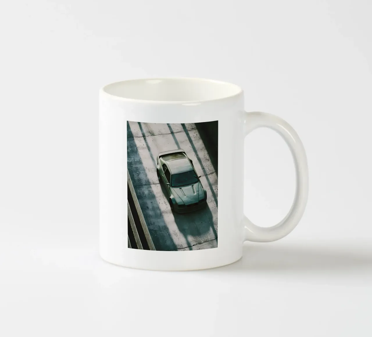 Auto da corsa grigia tazza in ceramica da CAR EDITION
