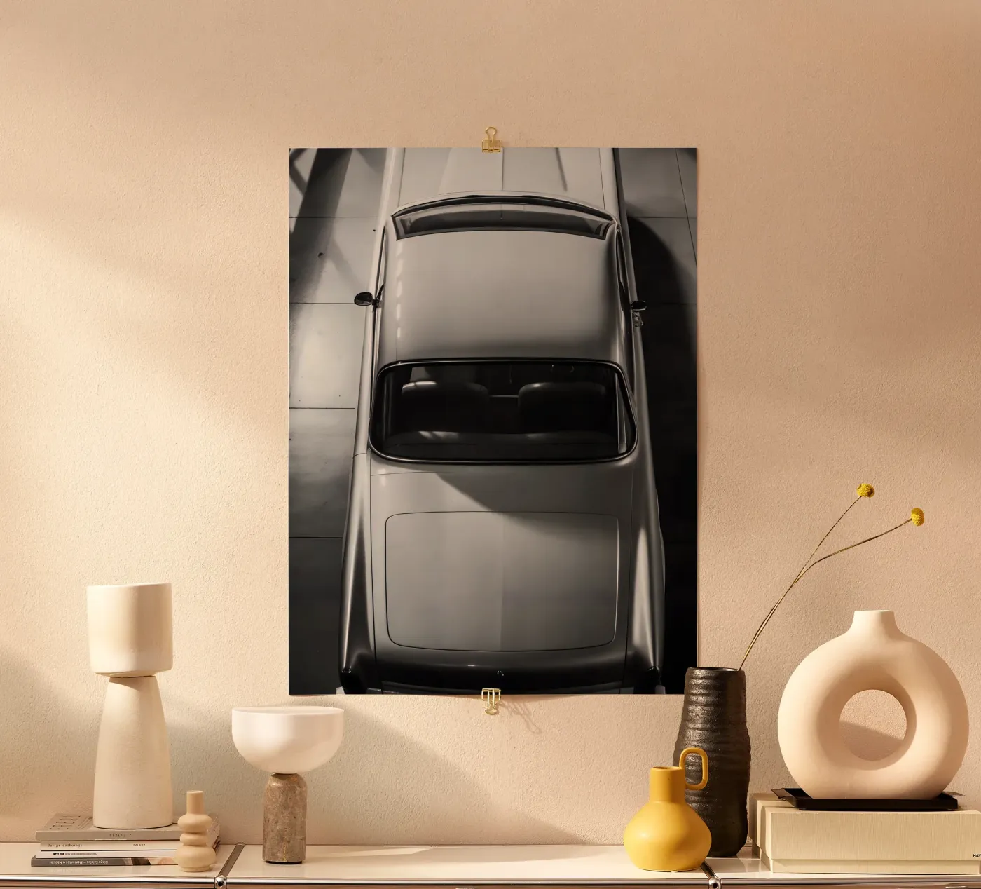 Monochromer Oldtimer Poster von CAR EDITION