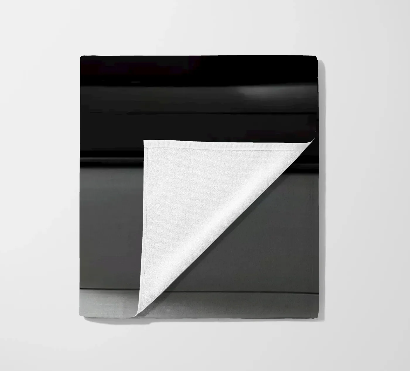 Auto d'epoca monocromatica telo mare da CAR EDITION