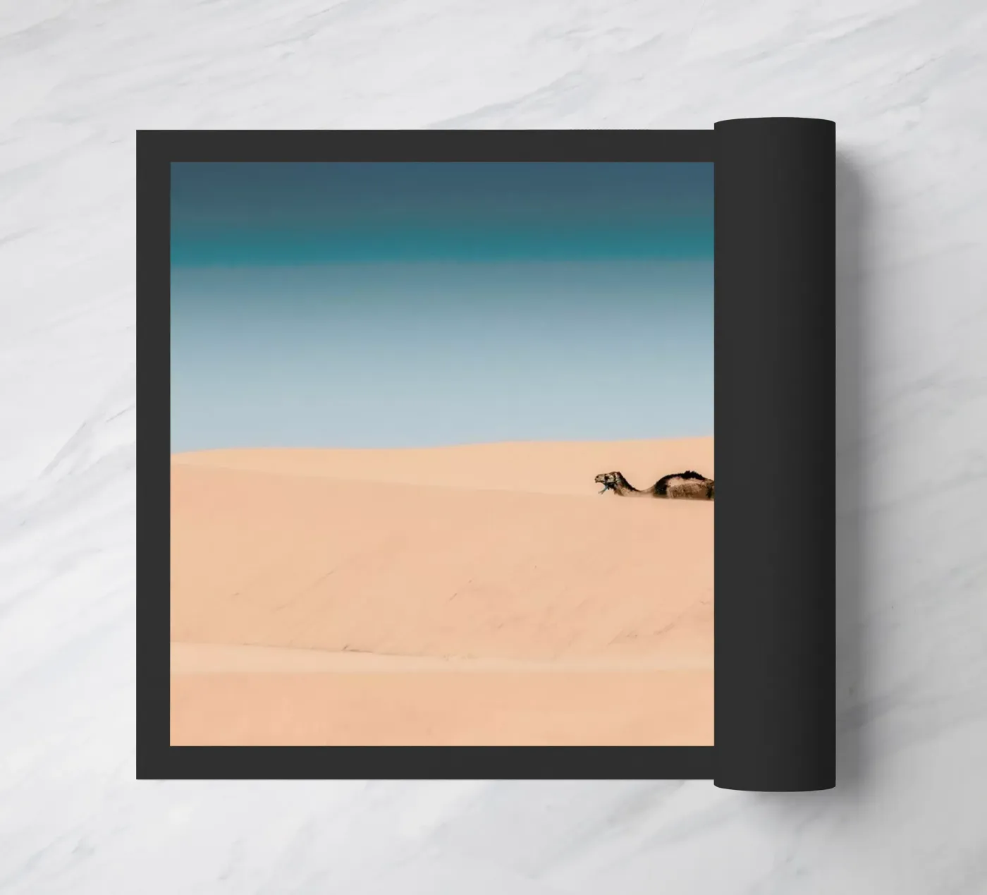 Lone Camel Fußmatte von EyeEm Mobile GmbH